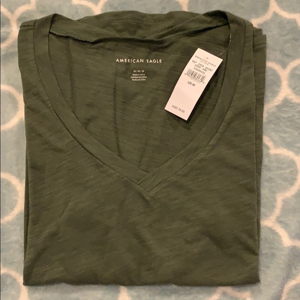 Green tshirt from American eagle WITH TAGS